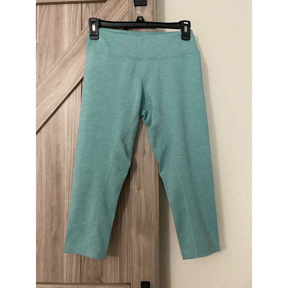 NWOT ASICS Women’s room cropped leggings, small